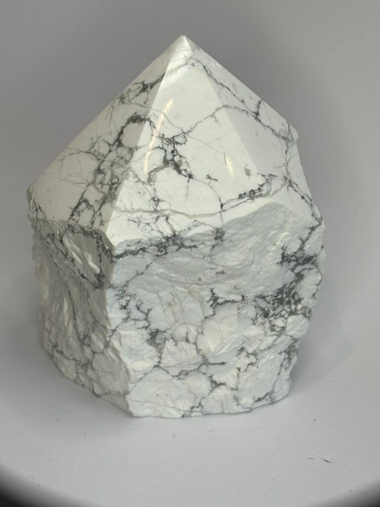 Howlite a2